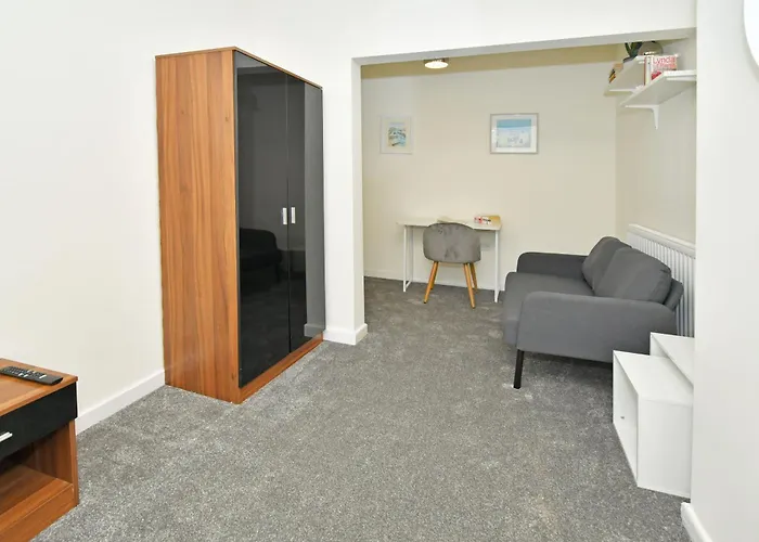 Townhouse @ Hall O Shaw Street Crewe