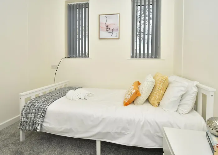 Townhouse @ Hall O Shaw Street Crewe